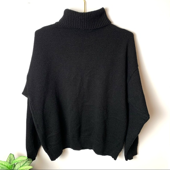 Vintage 90s Embroidered Turtleneck Sweater by Chinawear Sz L - Picture 3 of 10